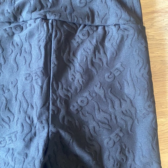 MATCHING SET - Get Hot Biker Short and Sports Bra Set - Picture 7 of 8